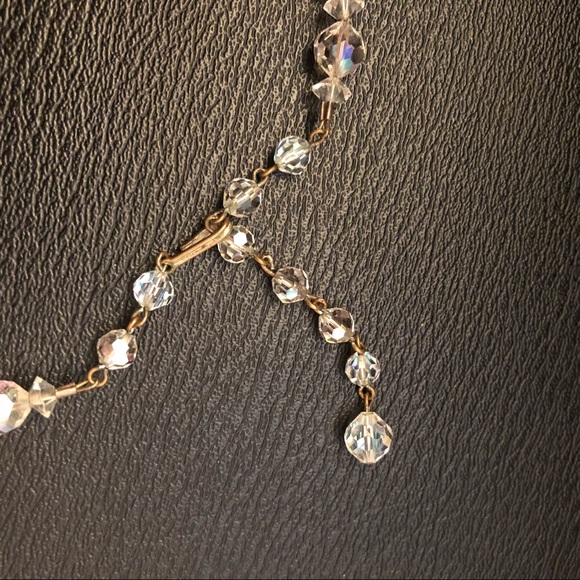 Vintage Iridescent Beaded Necklace - Picture 2 of 4